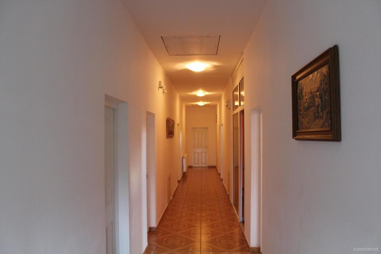 Szasz&Szasz Panzio Bed and Breakfast Gheorgheni  Eksteriør billede