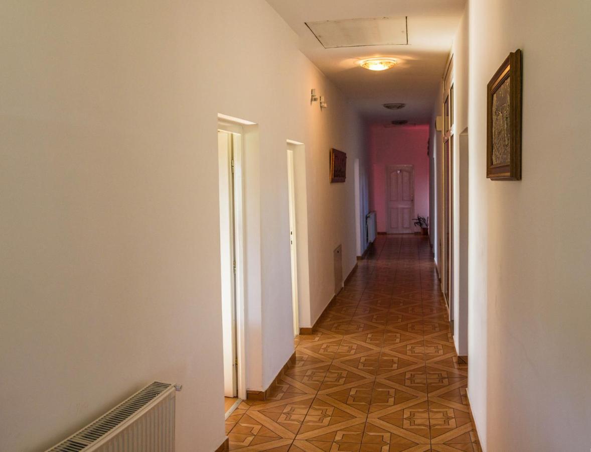 Szasz&Szasz Panzio Bed and Breakfast Gheorgheni  Eksteriør billede